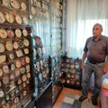 InfoKG u gostima kod deda Miće u Erdogliji – Impresivna kolekcija od 800 satova! (FOTO)