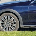 Čovek se požalio da mu je unakažen Mercedes E320: Usledio je obrt, mnogi hvale vandala, evo i fotografije