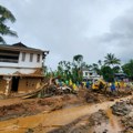 Indiju pogodilo snažno nevreme: Poplave u Delhiju, letovi preusmereni, policajac poginuo