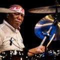 Najuticajniji džez-rok bubnjar ponovo u Nišu: Billy Cobham otvara jubilarni Nišville 2025