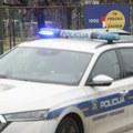 Roditelji terali maloletnu decu da kradu: Pokrali stvari iz tržnog centra: Obezbeđenje ih uhvatilo u poslednjem trenutku