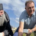 Dodik sa patrijarhom Porfirijem na Jahorini