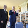 После краљевске помпе, Трамп о политици на састанку са Стармером
