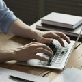 Istraživanje Rojtersovog instituta: Čitanje vesti izbegava 42 odsto globalnih ispitanika, u Srbiji 53 odsto