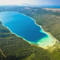 Jezero na Jadranu kome ne sme da se priđe i sa čijeg dna zvone zvona