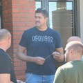 Darko Miličić na sahrani Ratka Mladića: Došao u crnini i zapalio sveću