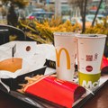 Mekdonalds uvodi novu ponudu hrane, menja izgled restorana, a stiže i veštačka inteligencija. Omiljeni fastfud lanac sprema…