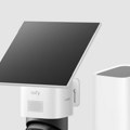 Nova spoljna kamera ima dva 4K objektiva i solarni panel: AI prati ljude i automobile
