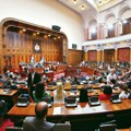 Novo zasedanje Skupštine: Poslanici o rebalansu, akcizama, izmenama zakona, poslanici dela opozicije drže konferenciju u holu