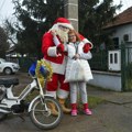 Najlepša novogodišnja priča u Srbiji: Nenad iz Mokrina ponovo obradovao Kikinđanku sa posebnim potrebama