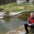 Nemac se doselio u Bosnu, a sa sobom je doneo zanimljiv hobi: Ova zanimacija mu donosi vrtoglavu sumu novca (video)