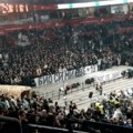 "Bio si mi sve!" KK Partizan i navijači crno-belih odali počast Dejanu Milojeviću (foto)