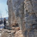 Kod Tutina napravljena Via Ferrata od koje zastaje dah: Ovo je nova turistička atrakcija u Srbiji, gvozdeni put vodi do strmih…