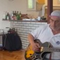 Pevač u crnoj gori ima vilu sa pogledom na more: Da dođete do dvorišta morate da pređete 120 stepenika, a kuću svi…