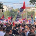 Slavijom odjekuje: Gotov je, dolazi sloboda