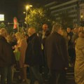 "Narodno pozorište je narodno": Skup podrške na Trgu republike u Beogradu