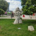 Prodaju se skulpture, parcele i njive „Prvog maja“ iz Pirota