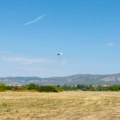 DVA CENTIMETRA ODLUČUJU POBEDNIKA: Padobranci iz Srbije i regiona na prvenstvu u Nišu