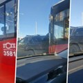 Sudar autobusa i džipa na Novom Beogradu: Šoferka skroz smrskana