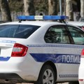"Golfom" udario U taksi, pa U stub ulične rasvete: Saobraćajna nesreća u Kragujevcu