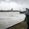 Stiže vrhunac poplavnog talasa Hrvati u panici, vikend naselja uz Dunav su već pod vodom