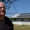 Ima trešnje, višnje, traktor i Solarne panele: Nenad Čanak pokazao raskošno imanje u Srbiji - greje se na drva: "Kakav je…