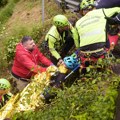 Užas na poznatoj biciklističkoj trci: Italijan pao u provaliju duboku 15 metara, snimak je jeziv