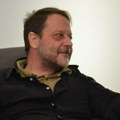 Između rastka i stramera: Dragan Bošković pesnik, teoretičar i istoričar srpske književnosti