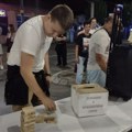 Kragujevčani na blokadi sakupili 150.000 dinara za porodice ugrožene požarom