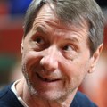 Moka slavnić ulazi u elitu 9? U sve umešao prste Lepi Mića, evo gde i kako ga ubeđuje da sarađuje sa čelnicima Pinka