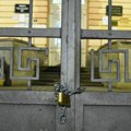Učenici Prve niške gimnazije „Stevan Sremac“ započeli blokadu nastave: „Zašto je bez posla ostalo 15 nastavnika ‘na određeno'“?…