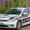 Šest osoba uhapšeno u tesliću: Pravili haos u kafiću, pa kad je došla policija nastala drama: Pretili im, oštetiti službena…