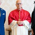 Britanski kralj Čarls doputovao u Vatikan, prvi put se zajedno moli sa papom