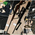 Prve slike! Pogledajte arsenal oružja pronađen u garaži u Novom Beogradu! Višemesečni rad beogradske policije urodio plodom…