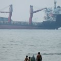 Три танкера погођена пројектилима. Американци укидају дозволу за продају иранске нафте после напада у Ормуском мореузу