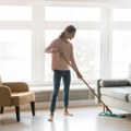 Viralni trik za čišćenje može ozbiljno da ošteti vaše podove