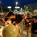 Beograđani se opraštaju od Noe: Paljenje sveća za ubijenu tiktokerku