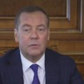 Dmitrij Medvedev direktan Tramp sigurno pobeđuje, ako ga ne ubiju