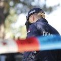 Policajac se sam ranio! Jurili kradljivca automobila, pištolj opalio prilikom hapšenja - uhapšena i devojka