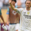 Legendarni fudbaler se oprostio od Luke Modrića, svi su čekali njegovo obraćanje: "Neće biti upamćen..:"