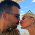 "Pa da proslavimo" Anđelka Prpić u ljubavnom zanosu sa mužem - ne mogu da sakriju sreću, a mreže se usijale
