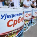Naprednjaci blokirali Varadinski most u Novom Sadu i razvili transparent „Živela ujedinjena Srbija“