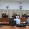 Za trostruko ubistvo u gimnaziji u Sanskom Mostu bivši domar osuđen na 45 godina zatvora