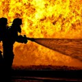 Drama u Vlasenici: Olujni vetar oborio dalekovod i izazvao požar, stanovnici evakuisani