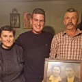 (Foto): Luka sa Zlatibora objavio fotografiju sa porodicom i zbunio Srbiju: Svi se pitaju ko je ovde kome ko?