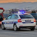 Muškarac skočio sa mosta: Drama u Novom Sadu: Vezao oko sebe lance i betonski blok (foto/video)