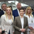 Veliki redovi i na Savskom vencu, SNS prikuplja potpise pred beogradske izbore Ana Brnabić: Očekujem još ubedljiviju pobedu