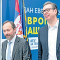 Вучић: Србија остаје на европском путу