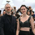 Da li je ovo najbolji film na kanskom festivalu? Novi naslov proslavljenog reditelja dobio ovacije od 15 minuta, svi mu…