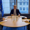 Počeo trojni sastanak u Briselu: Sorensen posreduje između Petkovića i Bisljimija